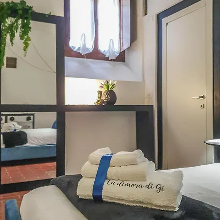 شقة La Dimora Di Gi - Nel Centro Storico Di *